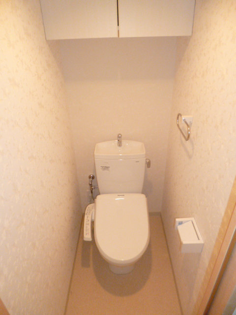 HouseK　南東角部屋　全室エアコン　オートロックのトイレ