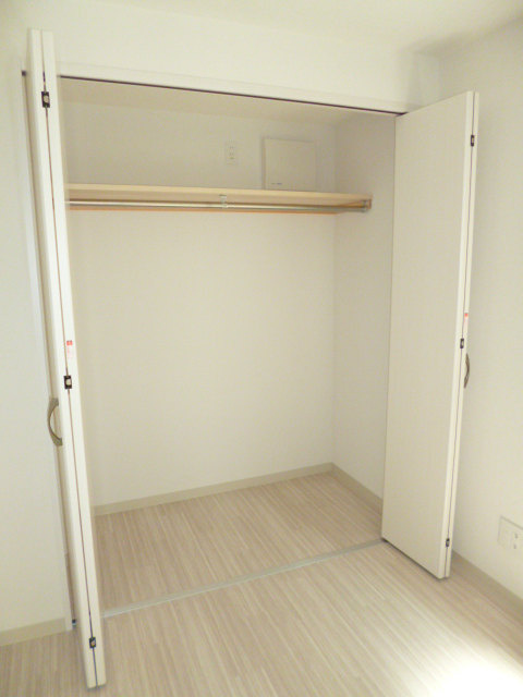 HouseK　南東角部屋　全室エアコン　オートロックの収納