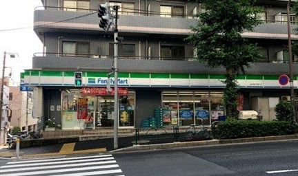 ファミリーマート金井…まで81m