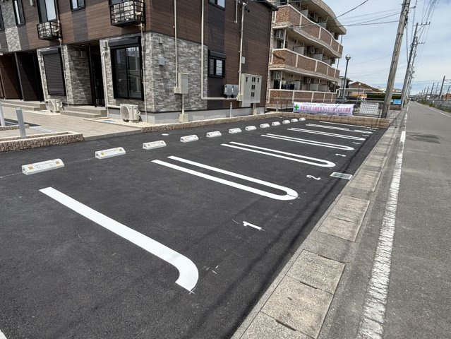 シティーロードコイシガワの駐車場