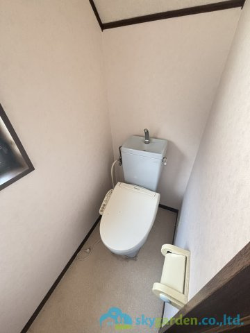 平塚市広川　中古戸建のトイレ