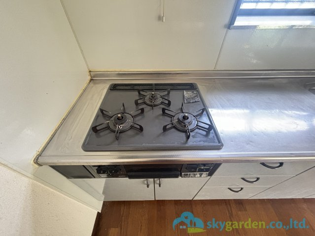 平塚市広川　中古戸建のキッチン