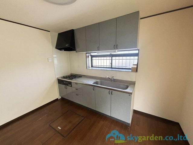 平塚市広川　中古戸建のキッチン