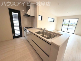 【キッチン】 | 岐阜市河渡新築建売全5棟！長期優良住宅！耐震等級3・住宅性能評価書取得した安心安全なお家です♪ | 岐阜市河渡新築建売全5棟！長期優良住宅！耐震等級3・住宅性能評価書取得した安心安全なお家です♪