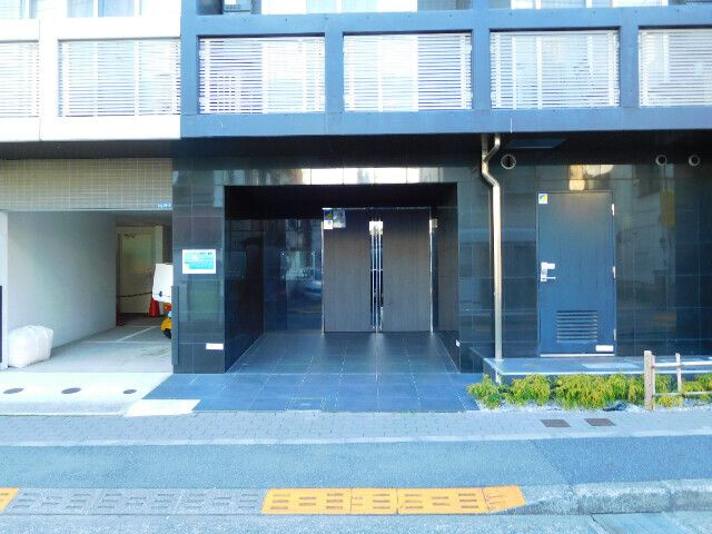 ステージファースト西大井一番館のエントランス