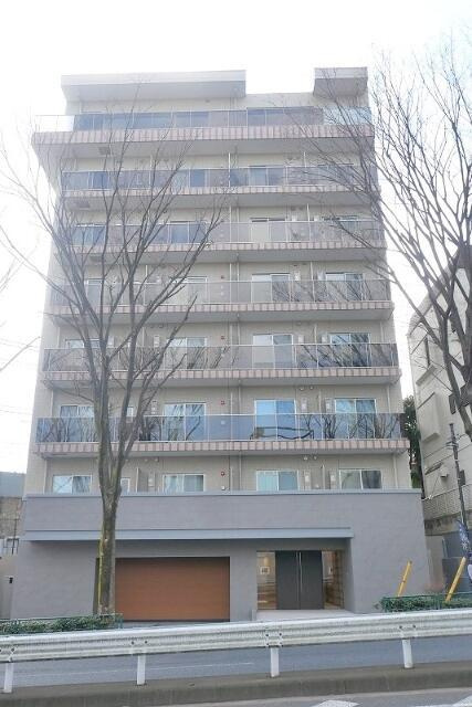 ＰＲＥＭＩＵＭ　ＣＵＢＥ　代々木上原の外観|8階建てです