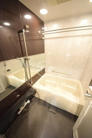 アルグラッドザタワー心斎橋　南小学校の浴室|アルグラッドザタワー心斎橋　風呂