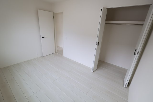《仲介手数料無料》岩槻区城南１丁目5-41-1新築一戸建てリナージュの洋室