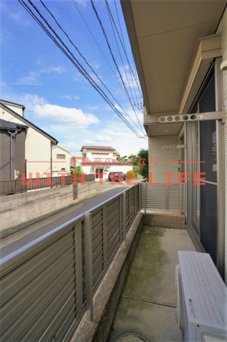 クラヴィエ野中町のバルコニー|外からの目が気にならないバルコニーで洗濯物が干せます