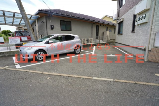 クラヴィエ野中町の駐車場|駐車場があります