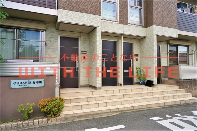 クラヴィエ野中町のエントランス|清潔なエントランスです