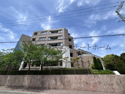 【外観】 | コート須磨高倉町さくらみち | JR「須磨駅」まで徒歩約10分♪2駅2路線利用可能♪
トランクルーム付き♪