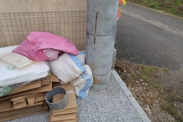 《仲介手数料無料》岩槻区城南１丁目5-41-1新築一戸建てリナージュのその他|敷地内に電柱が入っています。