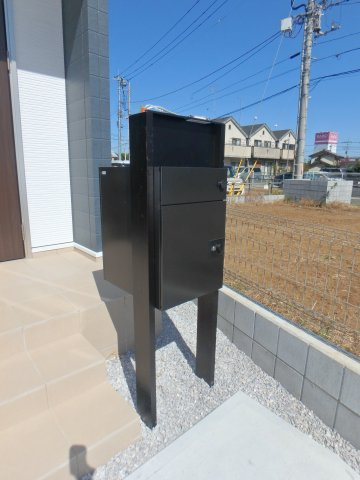 坂戸市鎌倉町新築戸建の前面道路含む現地写真