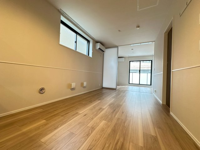 （仮称）大宮区宮町メゾンの居間・リビング