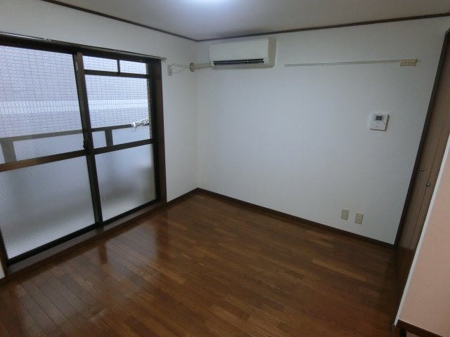 シャトレーヌ南加瀬の居間・リビング|他のお部屋の参考写真となります。