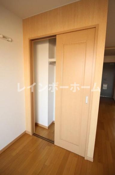 ダイワティアラ村上駅前マンションⅡの収納|※別部屋参考写真です。