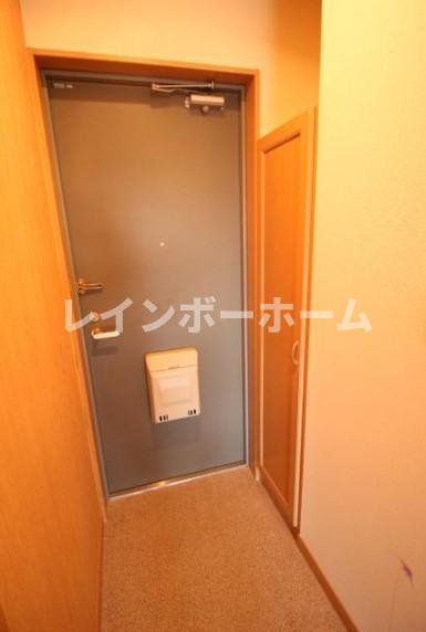 ダイワティアラ村上駅前マンションⅡの玄関|※別部屋参考写真です。