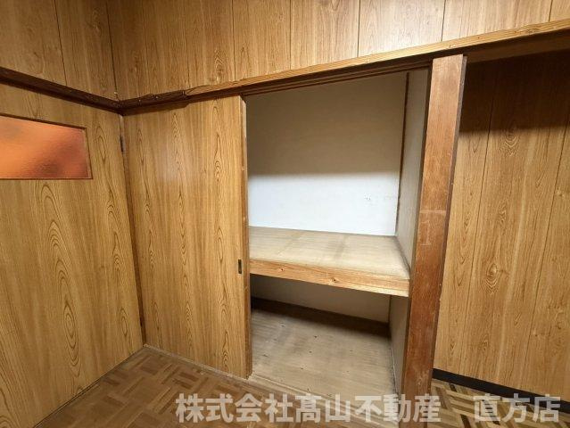 直方市大字上頓野の一戸建ての収納