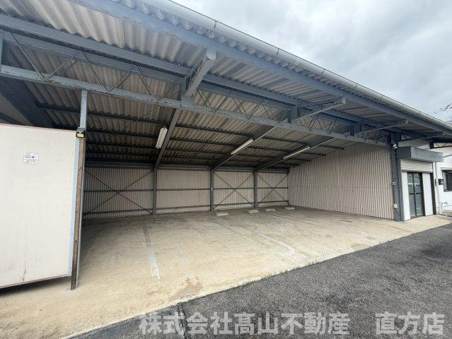 直方市大字上頓野の一戸建ての駐車場
