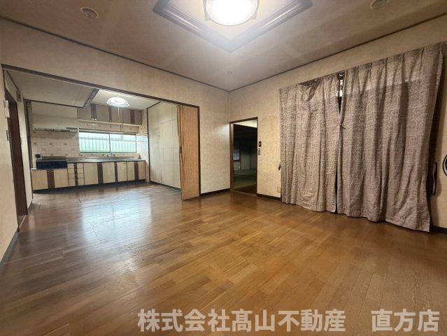 直方市大字上頓野の一戸建ての居間・リビング