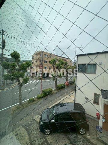 トレスカサス葉山の展望|別棟、反転タイプの室内写真となります。