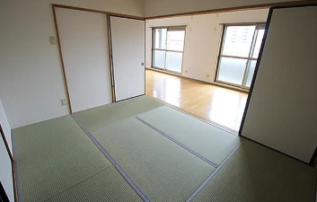 コアロード千里の和室
