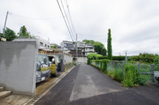 【前面道路含む現地写真】 | 【仲介手数料無料！！】多摩市桜ケ丘1丁目　新築戸建て（全5棟）A号棟　5980万円