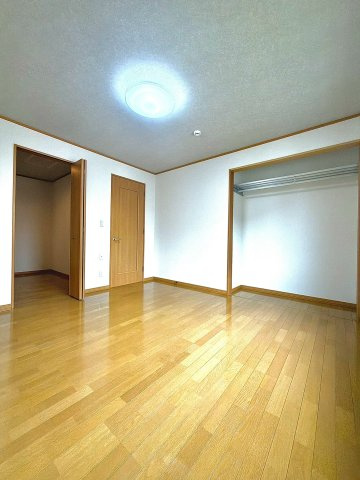 恵庭市美咲野2丁目の洋室|wic付きで収納たっぷり！