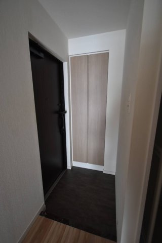 ラグゼナ上前津の玄関