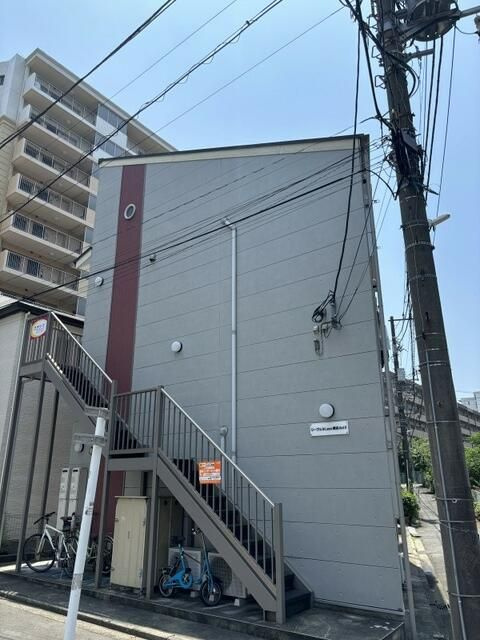 横浜市西区中央２丁目のアパートの外観