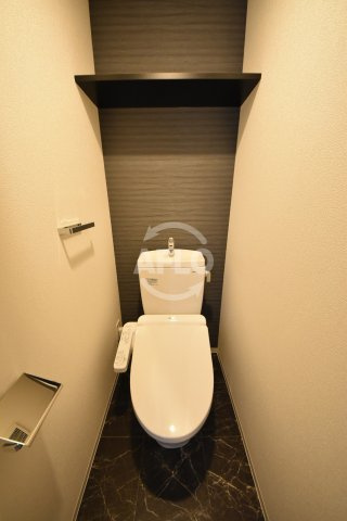 La Douceur西天満（ラドゥセール西天満）のトイレ|S-RESIDENCE西天満Grand Jour　温水洗浄便座
