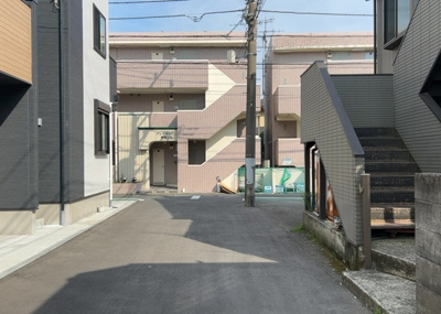 【展望】 | コーポ　リラ | 眺望を気にして物件を探す場合、前面に建物が建っていないか現地で確認しましょう！前面に建物があると景色はもちろん、日当たりや風通しにも影響が出てきます。住んだ時のことを想像しながら現地見学をしましょう。