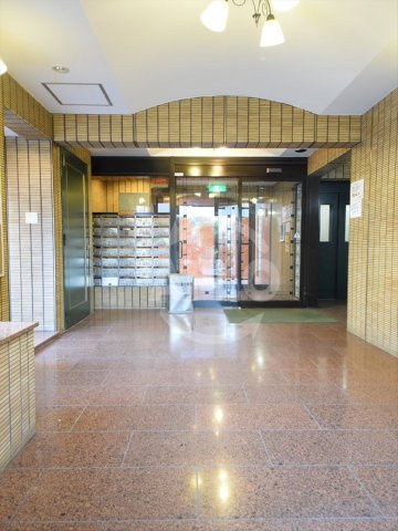 アーク上町台Ⅱ番館　真田山小学校区のエントランス|アーク上町台Ⅱ番館　エントランス