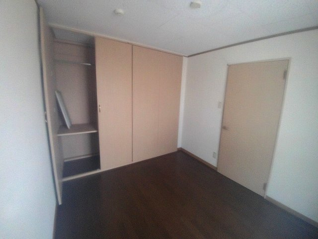 ダイコーポ西藤江の収納