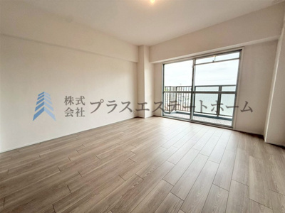 【洋室】 | シャルム長田 | 木目調のフローリング材でナチュラルな見た目のため暖かく落ち着いた雰囲気のお部屋です♪