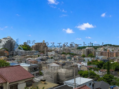 【展望】 | シャルム長田 | 南向き・角部屋につき日当・眺望◎
海も山も見渡せます♪