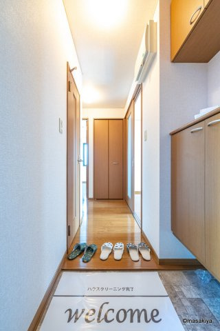 リビングタウン一番館の玄関