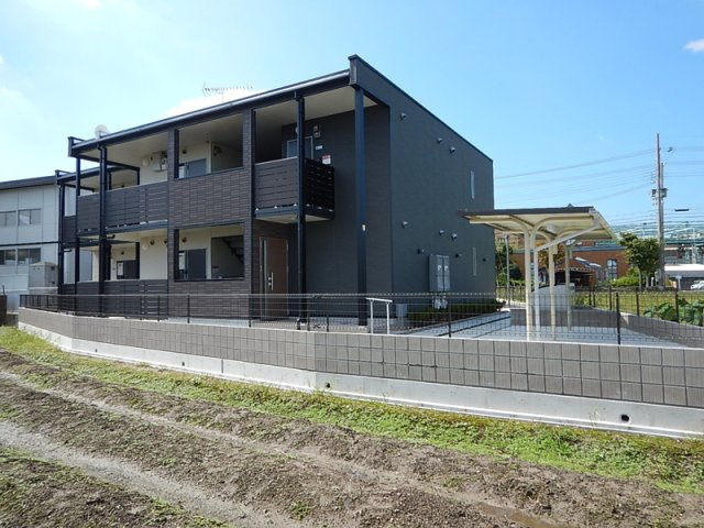 加古川市野口町良野のアパート