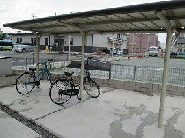 レオネクストポムールⅣのその他|屋根付き駐輪場