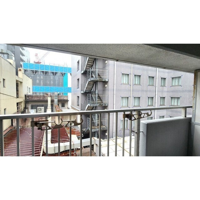 熊本市中央区下通２丁目の賃貸マンションのバルコニー