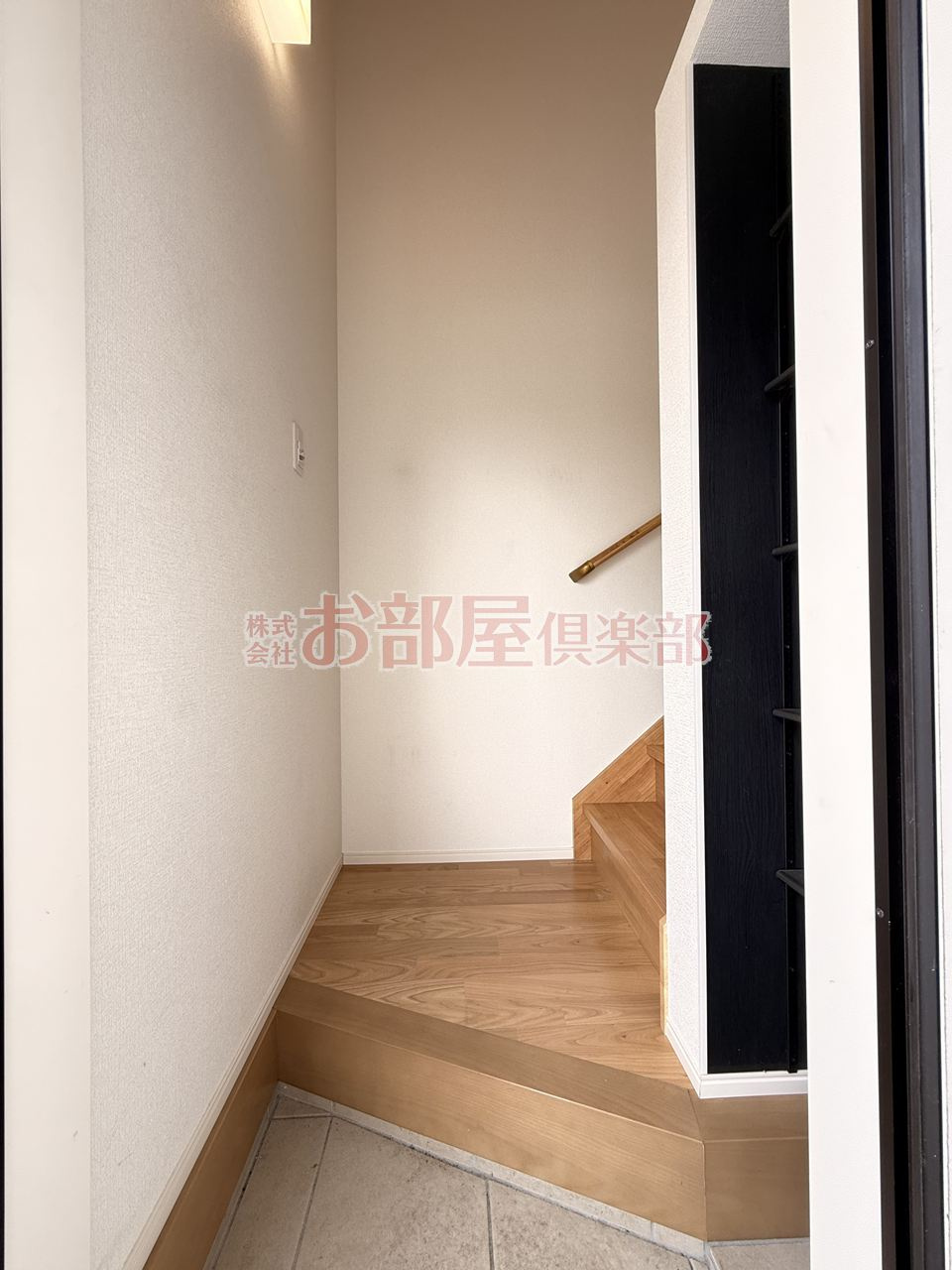 ボンシャンスMⅡの玄関|収納もある玄関です