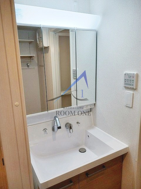メゾン　アイティー　キングの洗面所|洗面台です。