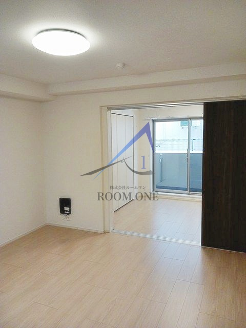 メゾン　アイティー　キングの居間・リビング|洋室のお部屋です。
