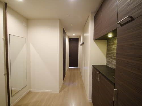 Ｈｅｒｉｔａｇｅ　ＮＡＫＡＩ　Ｍａｎｏｉｒ　の玄関