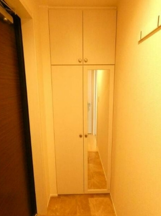 グランコート大塚の玄関