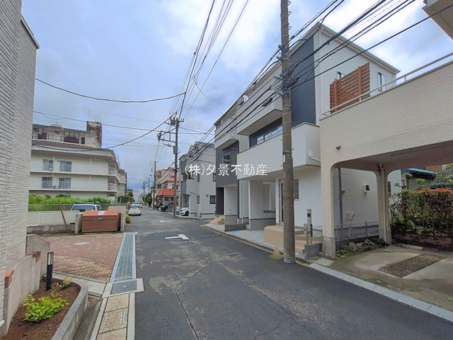 《仲介手数料無料》南区内谷２丁目11-7新築一戸建てTerrechez