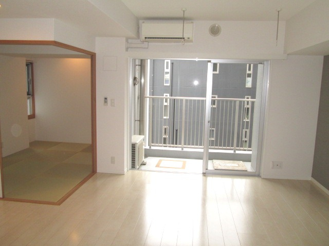 福岡市早良区西新４丁目の賃貸マンションの寝室