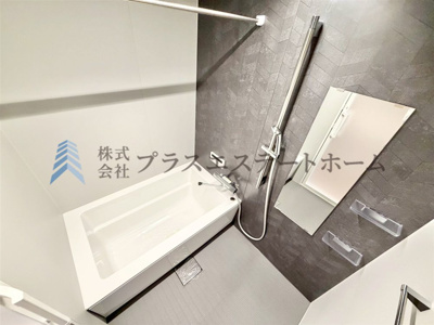 【浴室】 | コスモ甲南町 | 浴室乾燥機付きユニットバスで雨の日のお洗濯にも大活躍♪
