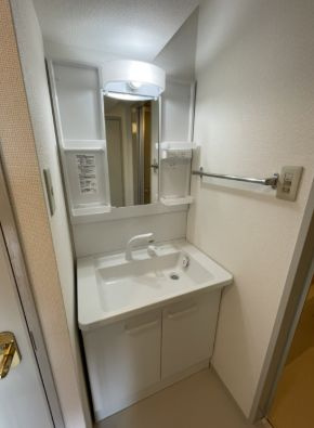 メイプルヒルズ滝野川の洗面所|広い洗面スペース